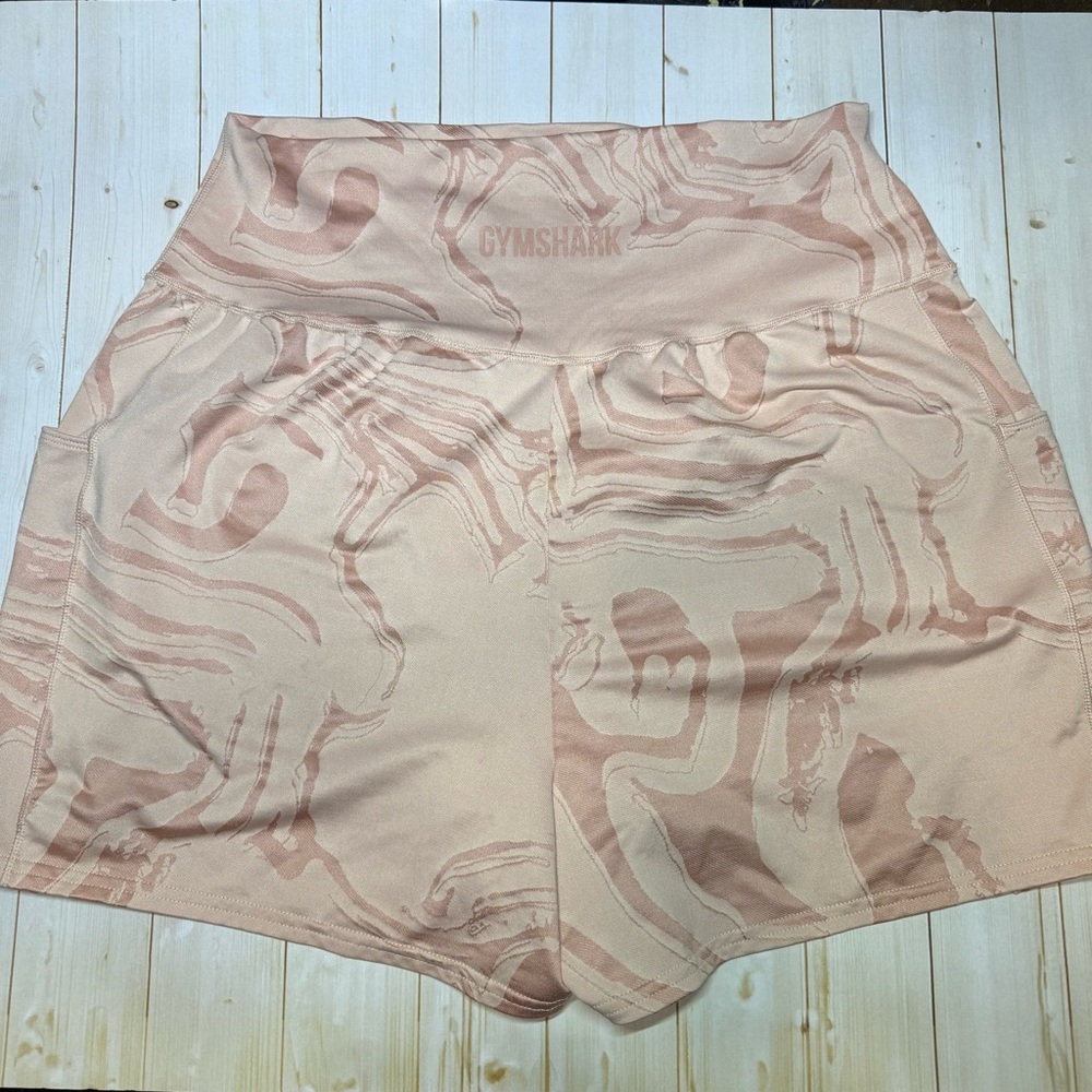 Gymshark Power Jacquard Light Pink Shorts - Picture 2 of 3